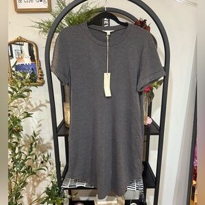 endless blu Gray Relaxed Short Sleeve T-Shirt dress size small